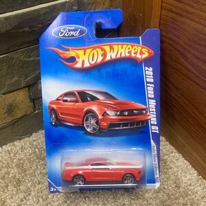 Ford exclusive auto show mustang hot wheels 2010 vintage